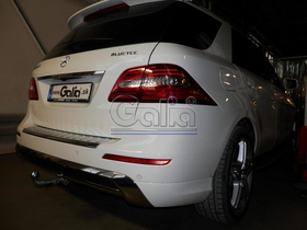 Carlig remorcare Mercedes ML